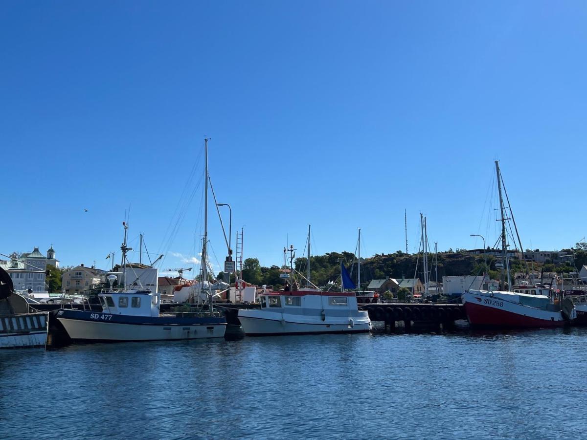 Stroemstad Laegenhet Naera Hav Och Stad Kültér fotó